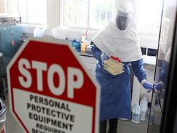 В Набережных Челнах провели учения по обнаружению Эболы