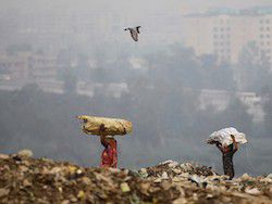 Что мешает Индии убрать грязь с улиц