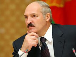 Лукашенко считает, что он «немножко избаловал» белорусов