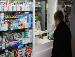 В РФ лекарства начнут выдавать бесплатно с 2015 года