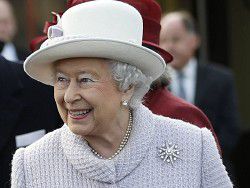 Королева Елизавета II решила не отрекаться от престола