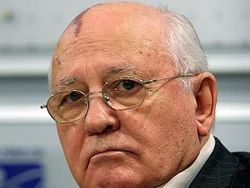 Горбачев пообещал защищать в Германии позицию Путина