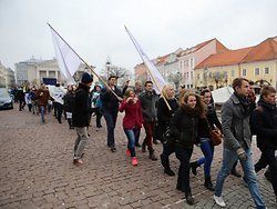 На шествии студентов в Вильнюсе — скандирование на русском языке