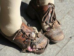 Источник: бойцам АТО выдают обувь из бумаги