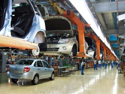«АвтоВАЗ» увеличит производство на четверть в 2015 году